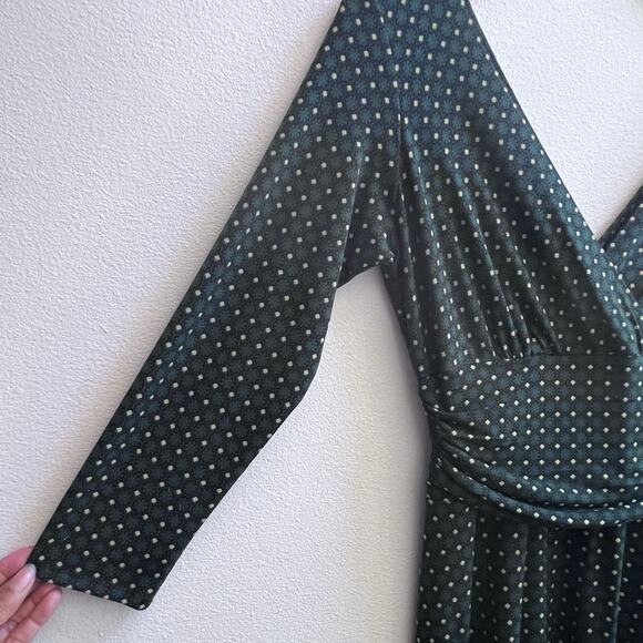 Maggy London V-Neck 1/4 Sleeve Geometric Green Yellow Print Mod Dress Size 10 - Picture 7 of 8